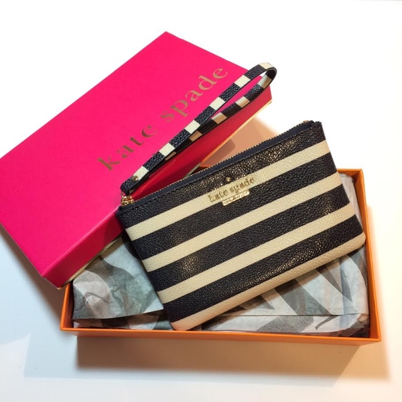 kate spade Handbags - Kate Spade Wristlet Dark Navy NIB